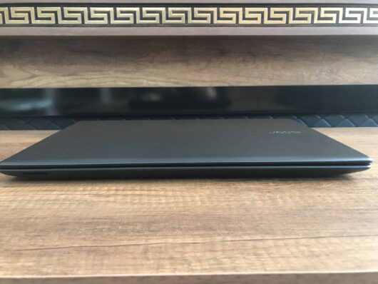 Acer Aspire E5-575G İKİNCİ EL i5 7200U 8GB 240GB SSD 940MX W10 15.6 - Görsel 4