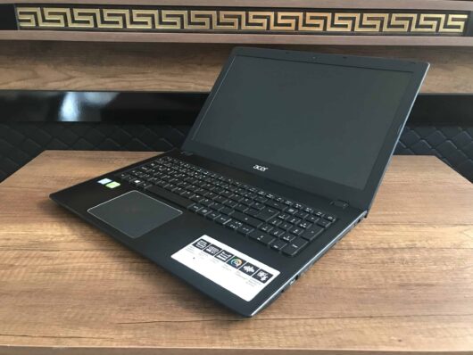Acer Aspire E5-575G İKİNCİ EL i5 7200U 8GB 240GB SSD 940MX W10 15.6 - Görsel 8