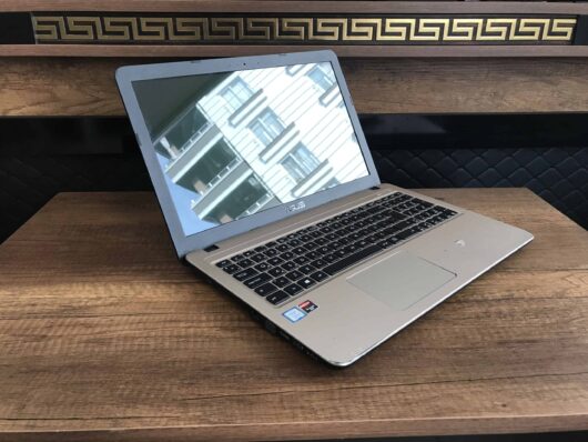 Asus X540UP-GO002T İKİNCİ EL  i5 7200U 8GB 1TB R5 M420 15.6" HD - Görsel 9