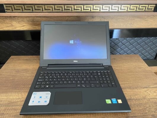 Dell Inspiron 3543 İKİNCİ EL i5-5200U 4GB RAM 500GB HDD 920M 2GB 15.6" - Görsel 2