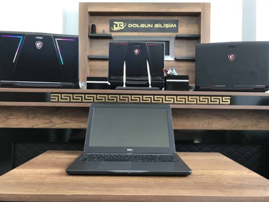 Dell Inspiron 5567 G50W81C İKİNCİ EL i7 7500U 8GB 1TB 120GB SSD R7 M445 15.6" - Görsel 2