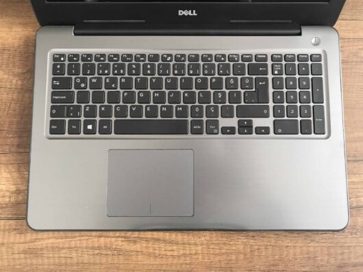 Dell Inspiron 5567 G50W81C İKİNCİ EL i7 7500U 8GB 1TB 120GB SSD R7 M445 15.6" - Görsel 4