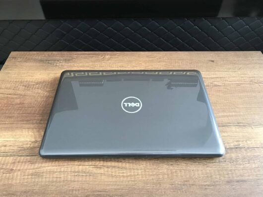 Dell Inspiron 5567 G50W81C İKİNCİ EL i7 7500U 8GB 1TB 120GB SSD R7 M445 15.6" - Görsel 6