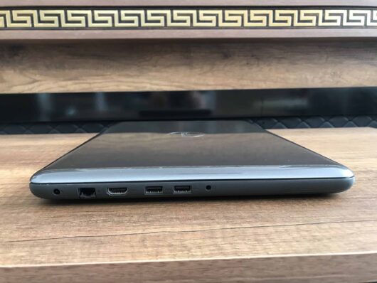 Dell Inspiron 5567 G50W81C İKİNCİ EL i7 7500U 8GB 1TB 120GB SSD R7 M445 15.6" - Görsel 7