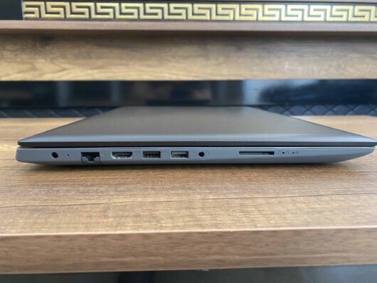 Lenovo IdeaPad 320 80XV004ETX İKİNCİ EL A9-9420 4 GB 1 TB Radeon R5 M530 15.6" - Görsel 6