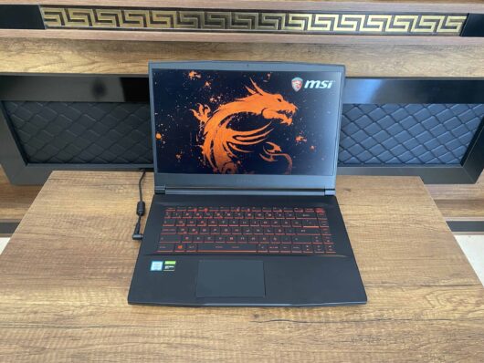 MSI GF63 Thin 9SCSR-1053XTR İKİNCİ EL i5 9300H 8GB 256GB SSD GTX 1650Ti 15.6" FHD - Görsel 2