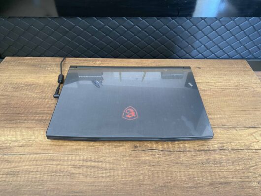 MSI GF63 Thin 9SCSR-1053XTR İKİNCİ EL i5 9300H 8GB 256GB SSD GTX 1650Ti 15.6" FHD - Görsel 5