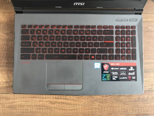 MSI GV62 7RC-083XTR İKİNCİ EL i5 7300HQ 8GB 1TB HDD MX150 15.6" FHD - Görsel 3