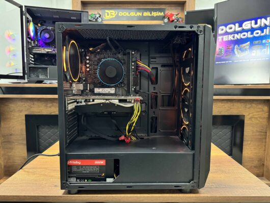 Intel Core i5 12400F 16GB RAM 500GB SSD RX580 8GB KASA (İKİNCİ EL)