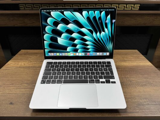 Apple MacBook Air M3 16GB 512GB SSD macOS 13.6" Gümüş MXCT3TU/A (İKİNCİ EL) - Görsel 2