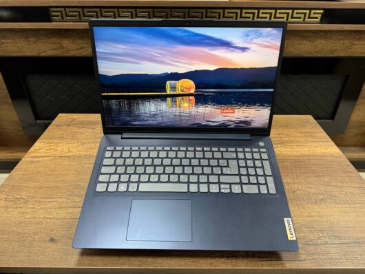 Lenovo IdeaPad 3 15ITL6 Intel Core i5 1135G7 8GB 256GB SSD Iris Xe 15.6" FHD 82H800YMYA (İKİNCİ EL) - Görsel 2