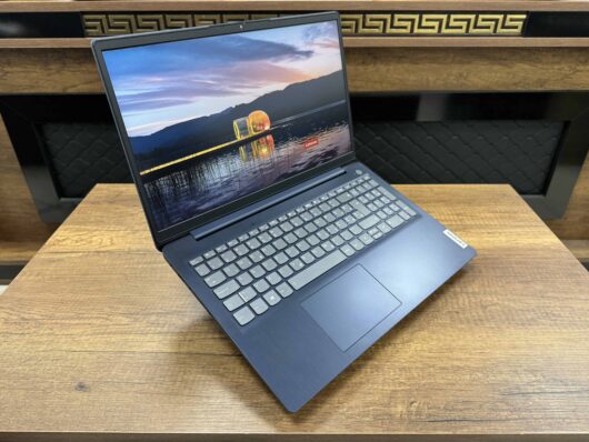 Lenovo IdeaPad 3 15ITL6 Intel Core i5 1135G7 8GB 256GB SSD Iris Xe 15.6" FHD 82H800YMYA (İKİNCİ EL) - Görsel 8