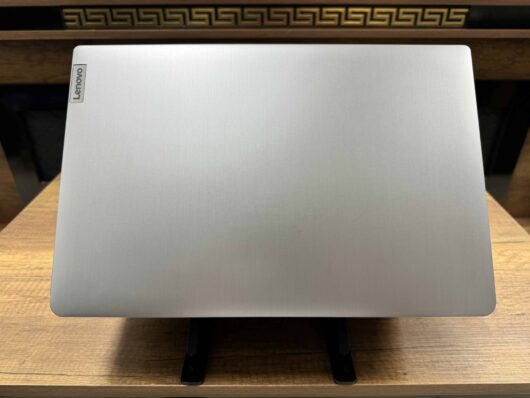 Lenovo Ideapad 3 15ADA6 AMD Ryzen 3 3250U 8GB 256GB SSD 15.6" FHD 82KR00CVTX (İKİNCİ EL) - Görsel 3