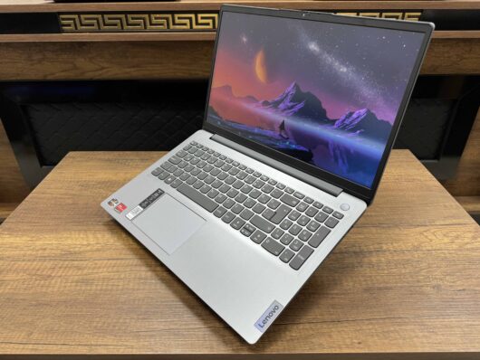 Lenovo Ideapad 3 15ADA6 AMD Ryzen 3 3250U 8GB 256GB SSD 15.6" FHD 82KR00CVTX (İKİNCİ EL) - Görsel 4