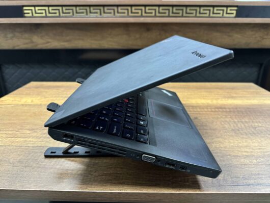 Lenovo ThinkPad X240 Intel Core i7 4600U 8GB 480GB SSD 12.5" HD (İKİNCİ EL) - Görsel 6