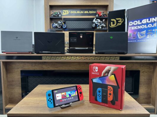 Nintendo Switch OLED Oyun Konsolu Kırmızı-Mavi (İKİNCİ EL)