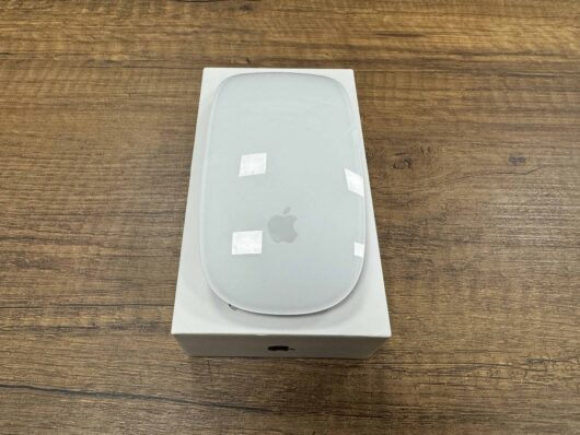 Apple Magic Mouse MK2E3TU/A (İKİNCİ EL) - Görsel 2