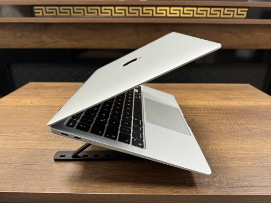 Apple MacBook Air M1 8GB 256GB SSD macOS 13.3" QHD+ Gümüş MGN93TU/A (İKİNCİ EL) - Görsel 6