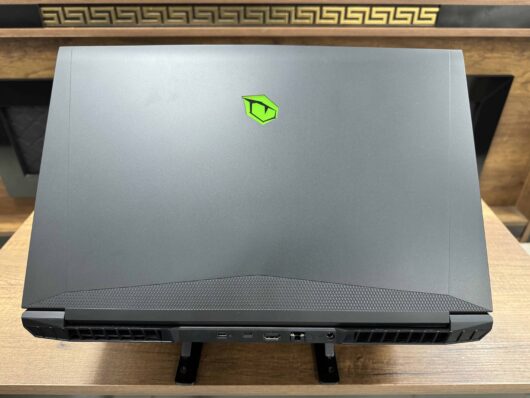 Monster Tulpar T7 V20.7.2 Intel Core i7 12650H 32GB RAM 1TB SSD RTX4060 8GB 17.3" FHD 144Hz (İKİNCİ EL) - Görsel 3