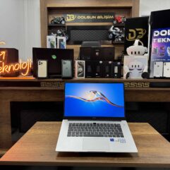 Huawei MateBook D15 BoDE-WFE9 Intel Core i7 1195G7 16GB 512GB SSD Iris Xe 15.6" FHD W11 (İKİNCİ EL)