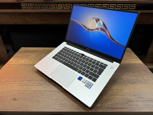 Huawei MateBook D15 BoDE-WFE9 Intel Core i7 1195G7 16GB 512GB SSD Iris Xe 15.6" FHD W11 (İKİNCİ EL) - Görsel 4