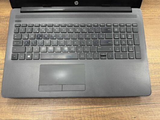 HP 250 G7 Intel Core i5 1035G1 8GB 256GB SSD 15.6" HD 213W9ES (İKİNCİ EL) - Görsel 2