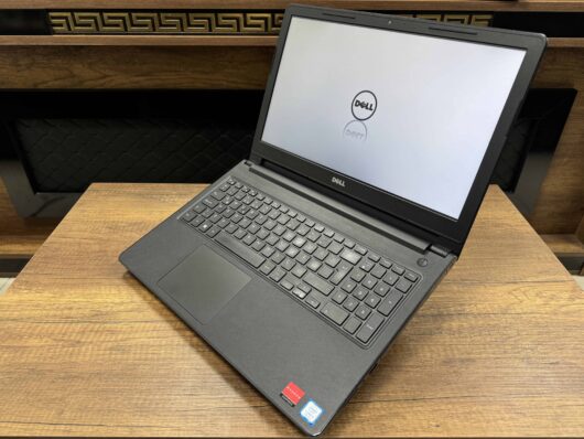 Dell Vostro 3578 Intel Core i5 8250U 4GB 240GB SSD R5 M420 2GB 15.6" FHD (İKİNCİ EL) - Görsel 4
