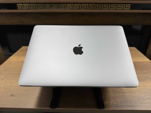 Apple MacBook Air M1 8GB 256GB SSD macOS 13.3" QHD+ Uzay Grisi MGN63TU/A (İKİNCİ EL) - Görsel 3