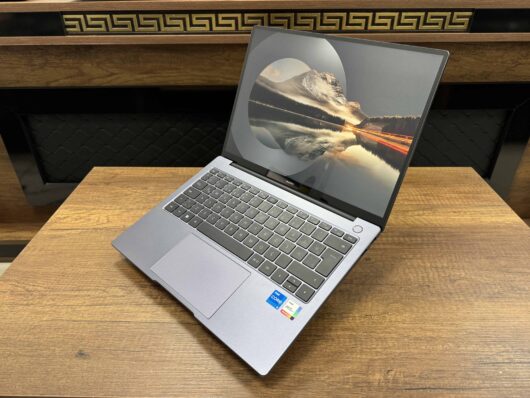 Huawei Matebook 14 KLVF-W5651T Intel Core i5 1240P 16GB RAM 512GB SSD Iris Xe W11 14" QHD DOKUNMATİK (İKİNCİ EL) - Görsel 4
