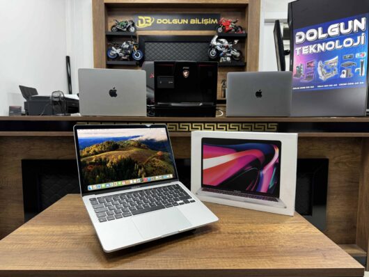 Apple MacBook Pro M2 8GB 256GB SSD macOS 13.3" QHD Gümüş MNEP3TU/A (İKİNCİ EL)