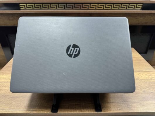 HP 255 G8 AMD Ryzen 5 5500U 8GB 256GB SSD 15.6" FHD W10 7N4W2AA (İKİNCİ EL) - Görsel 3