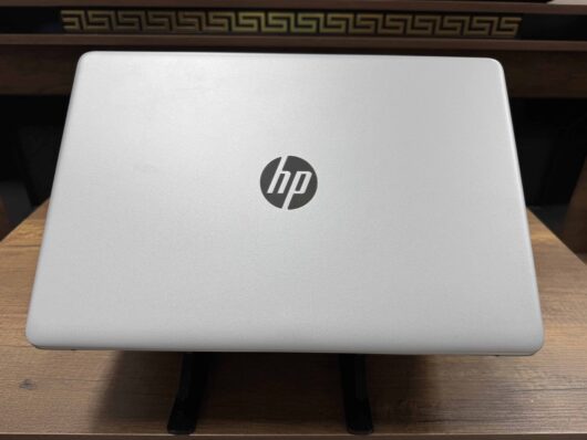 HP 15-DW3049NT Intel Core i3 1125G4 8GB 256GB SSD W10 15.6" FHD 4H2U2EA (İKİNCİ EL) - Görsel 3