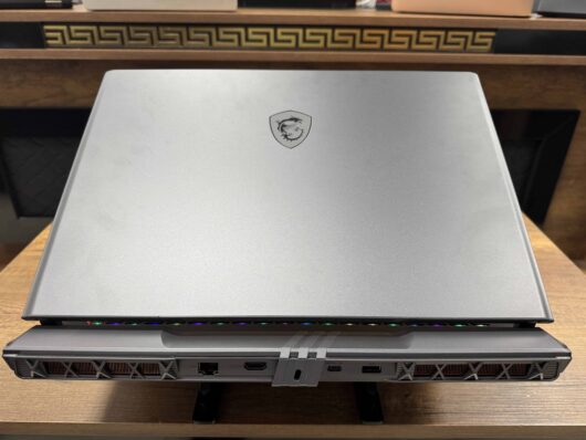 MSI Vector 17 HX A14VIG-879XTR Intel Core i9 14900HX 32GB RAM 2TB SSD RTX4090 17" QHD+ 240Hz (İKİNCİ EL) - Görsel 3