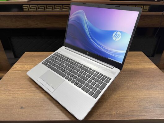 HP 255 G9 AMD Ryzen 5 5625U 8GB RAM 512GB SSD 15.6" FHD 9M3G7AT (İKİNCİ EL) - Görsel 4
