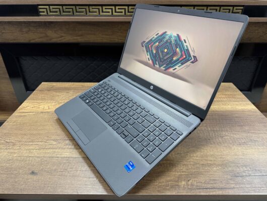 HP 250 G8 Intel Core i7 1165G7 16GB 256GB SSD Iris Xe 15.6" FHD 34N99ES - Image 4