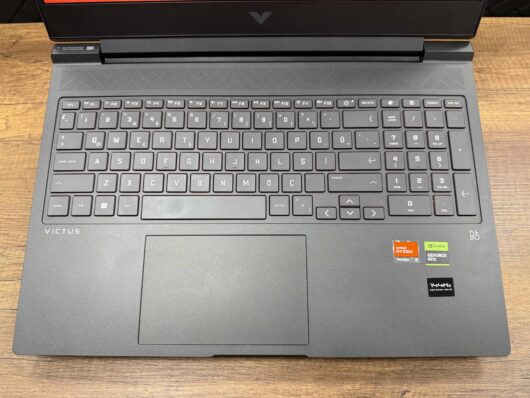 HP Victus 16-S0051NT AMD Ryzen 7 7840HS 32GB RAM 1TB SSD RTX4050 16.1" FHD 144Hz 892P9EA (İKİNCİ EL) - Image 2