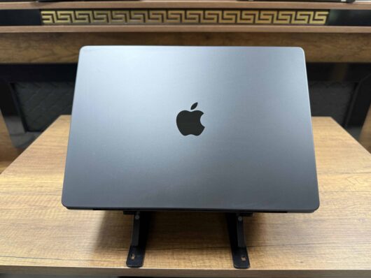 Apple MacBook Pro M3 Pro 18GB 512GB SSD macOS 14" Uzay Siyahı MRX33TU/A (İKİNCİ EL) - Görsel 3