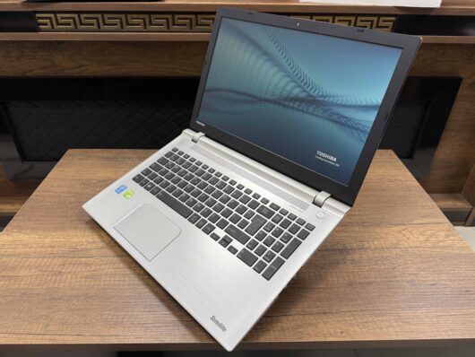 Toshiba C55 Intel Core i7 5500U 16GB RAM 256GB SSD 930M 15.6" HD (İKİNCİ EL) - Görsel 4