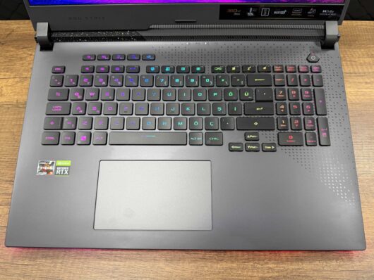 Asus ROG Strix G17 G713RS-KH005 AMD Ryzen 9 6900HX 32GB 1TB SSD RTX3080 17.3" FHD 165Hz (İKİNCİ EL) - Görsel 2