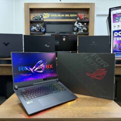 Asus ROG Strix G17 G713RS-KH005 AMD Ryzen 9 6900HX 32GB 1TB SSD RTX3080 17.3" FHD 165Hz (İKİNCİ EL)