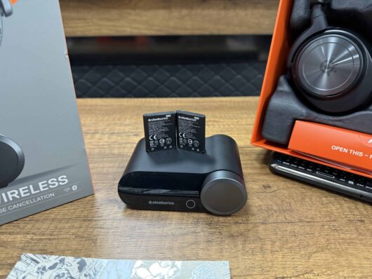 SteelSeries Arctis Nova Pro Wireless Kablosuz Kulaklık + Pil (İKİNCİ EL) - Görsel 3