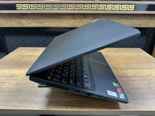 Lenovo Ideapad Gaming 3 15ACH6 AMD Ryzen 7 5800H 16GB 1TB SSD RTX3050 W11 15.6" FHD 120Hz 82K2019TAX (İKİNCİ EL) - Görsel 6