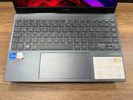 Asus ZenBook 13 OLED UX325E Intel Core i5 1135G7 8GB 512GB SSD W11 13.3" FHD (İKİNCİ EL) - Görsel 2