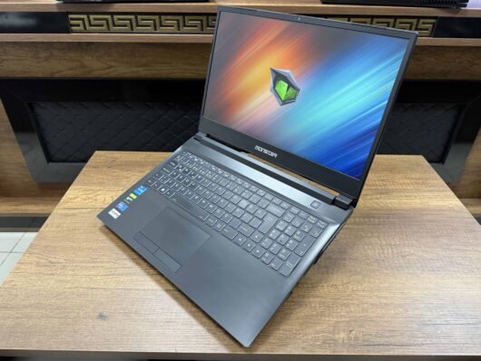 Monster Abra A5 V16.7 Intel Core i5 11400H 16GB RAM 512GB SSD W11 GTX1650 15.6" FHD 144Hz (İKİNCİ EL) - Görsel 4