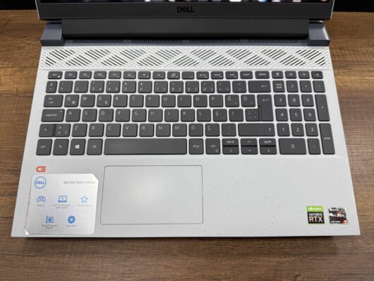 Dell G15 AMD Ryzen 5 5600H 16GB RAM 512GB SSD W10 RTX3050 15.6" FHD 120Hz (İKİNCİ EL) - Görsel 2