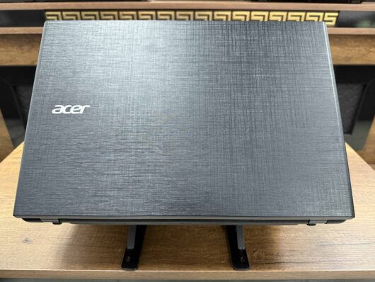 Acer Aspire E5-573G-56E5 Intel Core i5 5200U 4GB RAM 240GB SSD 820M 15.6" HD NX.MVMEY.005 (İKİNCİ EL) - Görsel 3