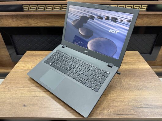 Acer Aspire E5-573G-56E5 Intel Core i5 5200U 4GB RAM 240GB SSD 820M 15.6" HD NX.MVMEY.005 (İKİNCİ EL) - Görsel 4