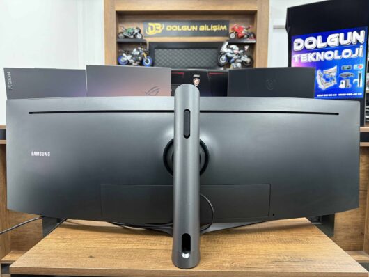 Samsung CRG9 49" Dual QHD Curved 120Hz 4ms Oyuncu Monitörü LC49RG90SSRXUF (İKİNCİ EL) - Görsel 4