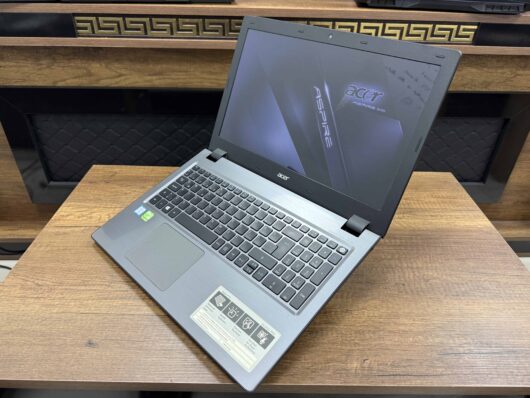 Acer Aspire V3-575G-792U Intel Core i7 6500U 8GB 240GB SSD 940M 15.6" HD NX.G5FEY.001 (İKİNCİ EL) - Görsel 4