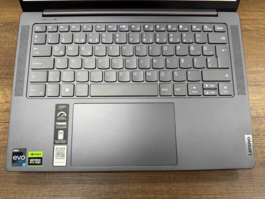 Lenovo Yoga Pro 7 14IRH8 Intel Core i7 13700H 16GB RAM 512GB SSD RTX4050 W11 14.5" QHD+ 120Hz 82Y7004LTX (İKİNCİ EL) - Görsel 2